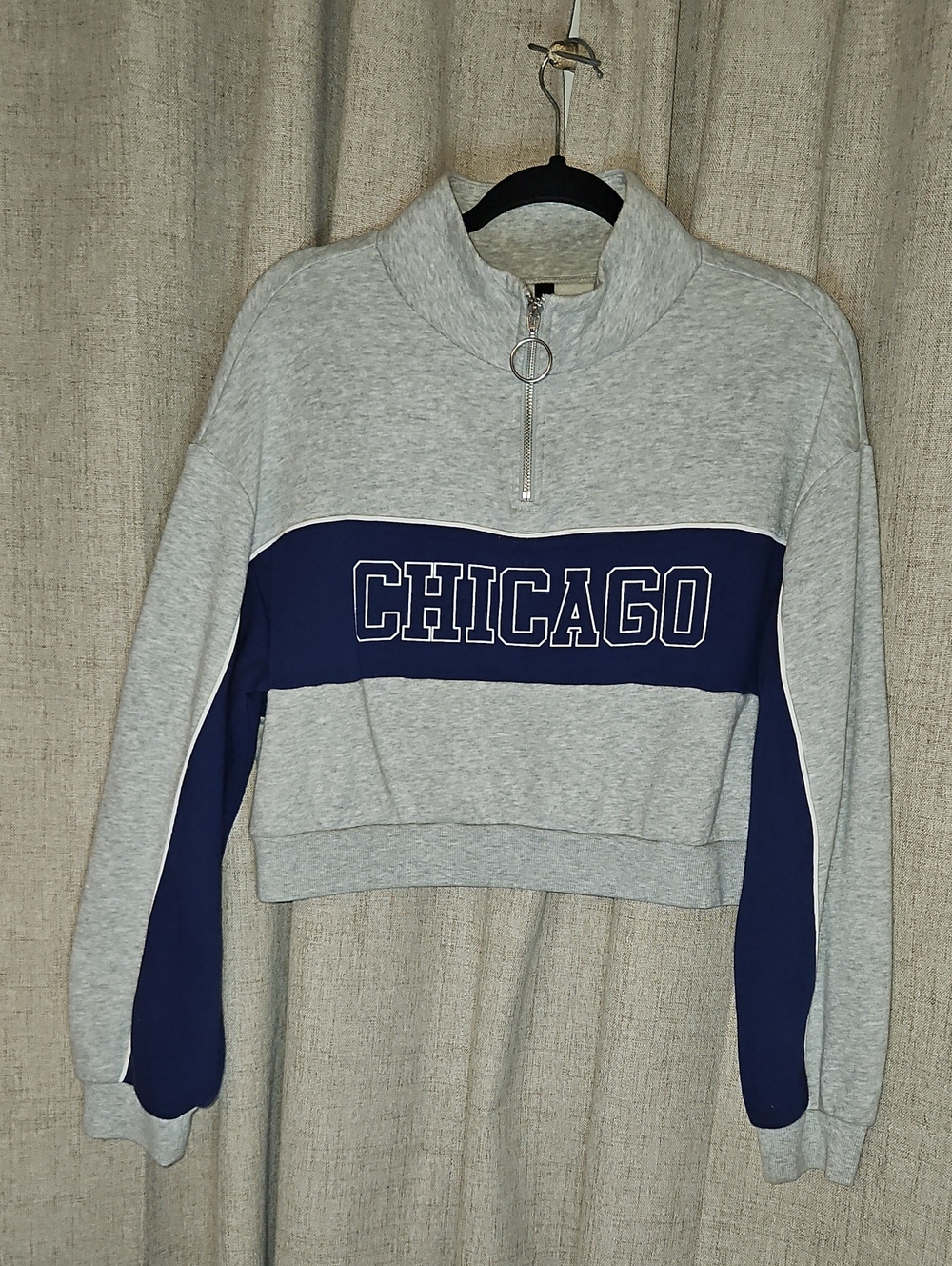 Chicago Half-Zip Crop Sweatshirt in Heather Gray & Navy